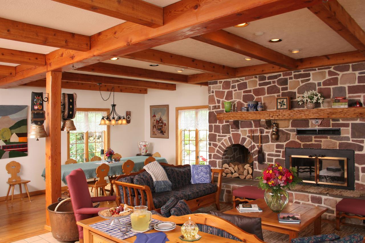 Swiss Woods Bed And Breakfast リティッツ エクステリア 写真