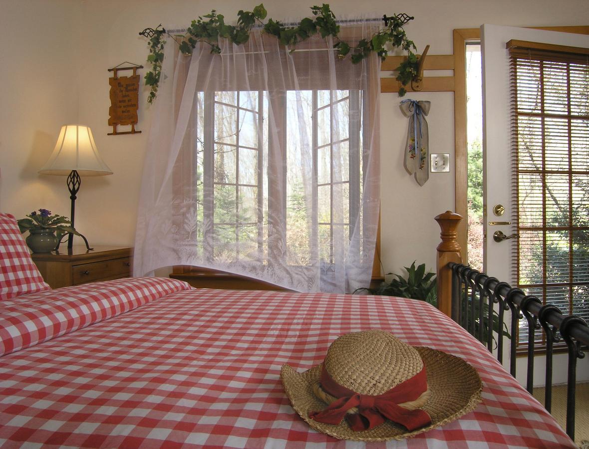 Swiss Woods Bed And Breakfast リティッツ エクステリア 写真